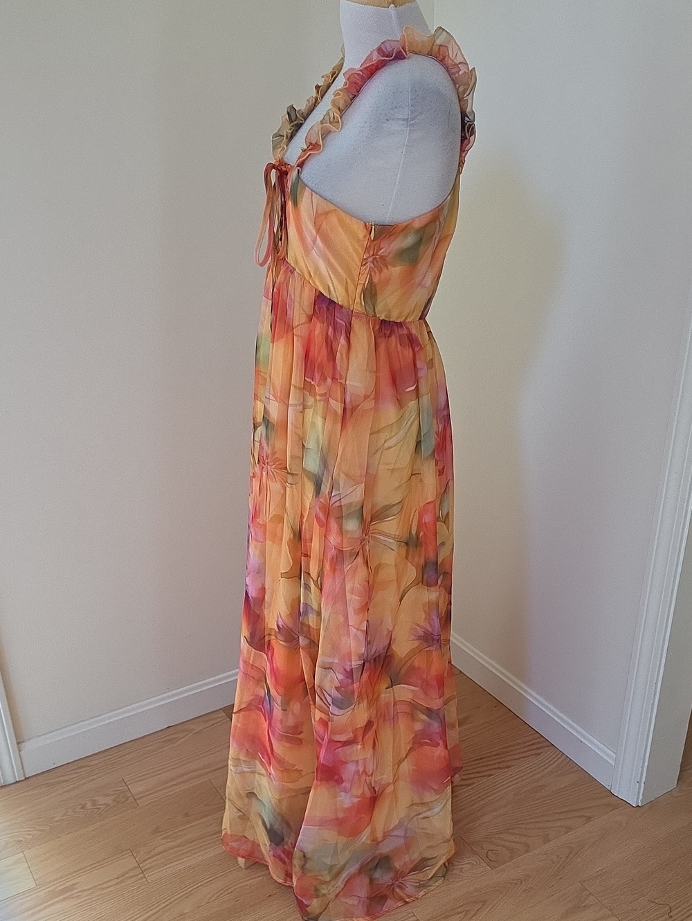 New! Loragal large watercolor chiffon front lace up maxi dress . - Picture 4 of 11